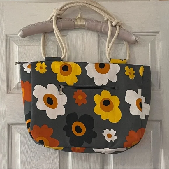 Summer Blooms Farmhouse Is My Style Tote Bag Pockets Lined Durable - Picture 2 of 5